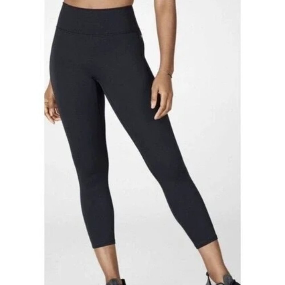 Fabletics Trinity High-Waisted Pocket Capri Black Women M 8 Workout Leggings NWT
